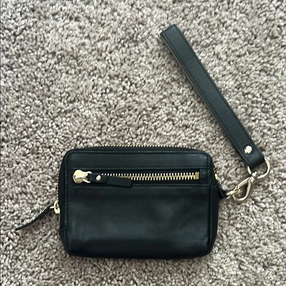 Black Kate Spade Wristlet - Picture 2 of 5